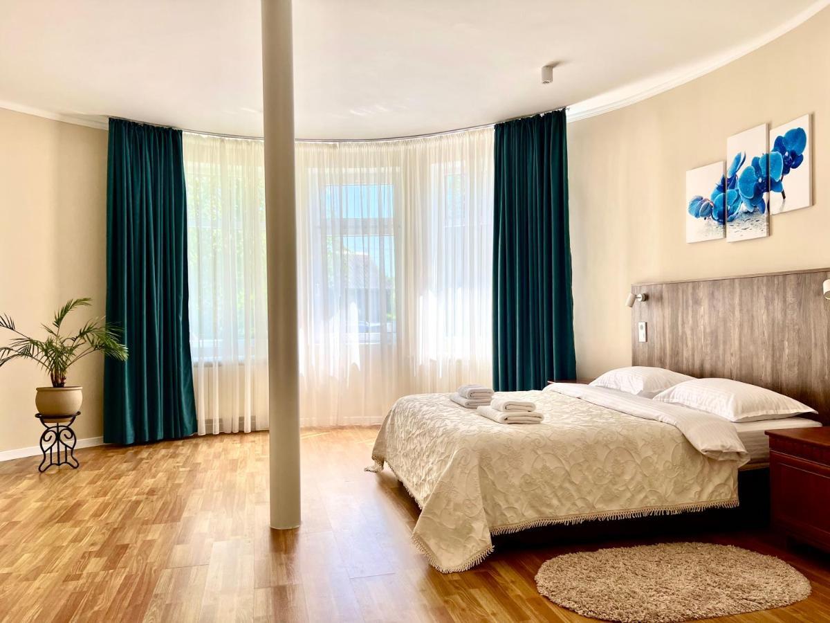 Ferienwohnung Авіа Uschhorod Exterior foto
