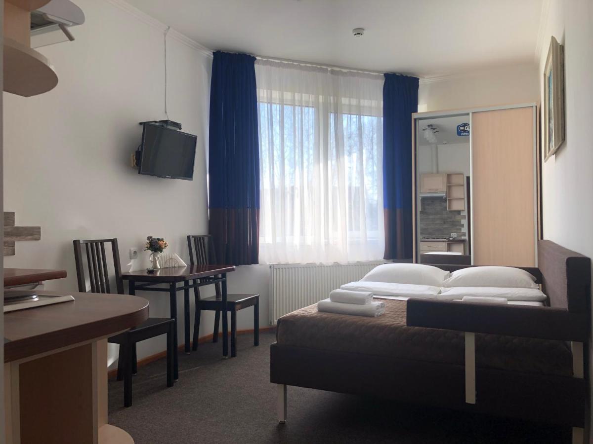 Ferienwohnung Авіа Uschhorod Exterior foto
